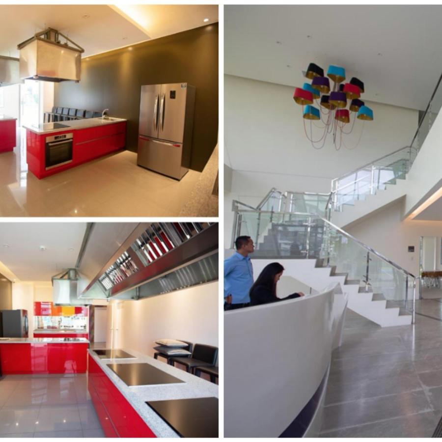 Acellyne'S Suites At The Residences At Commonwealth By Century Quezon City Buitenkant foto
