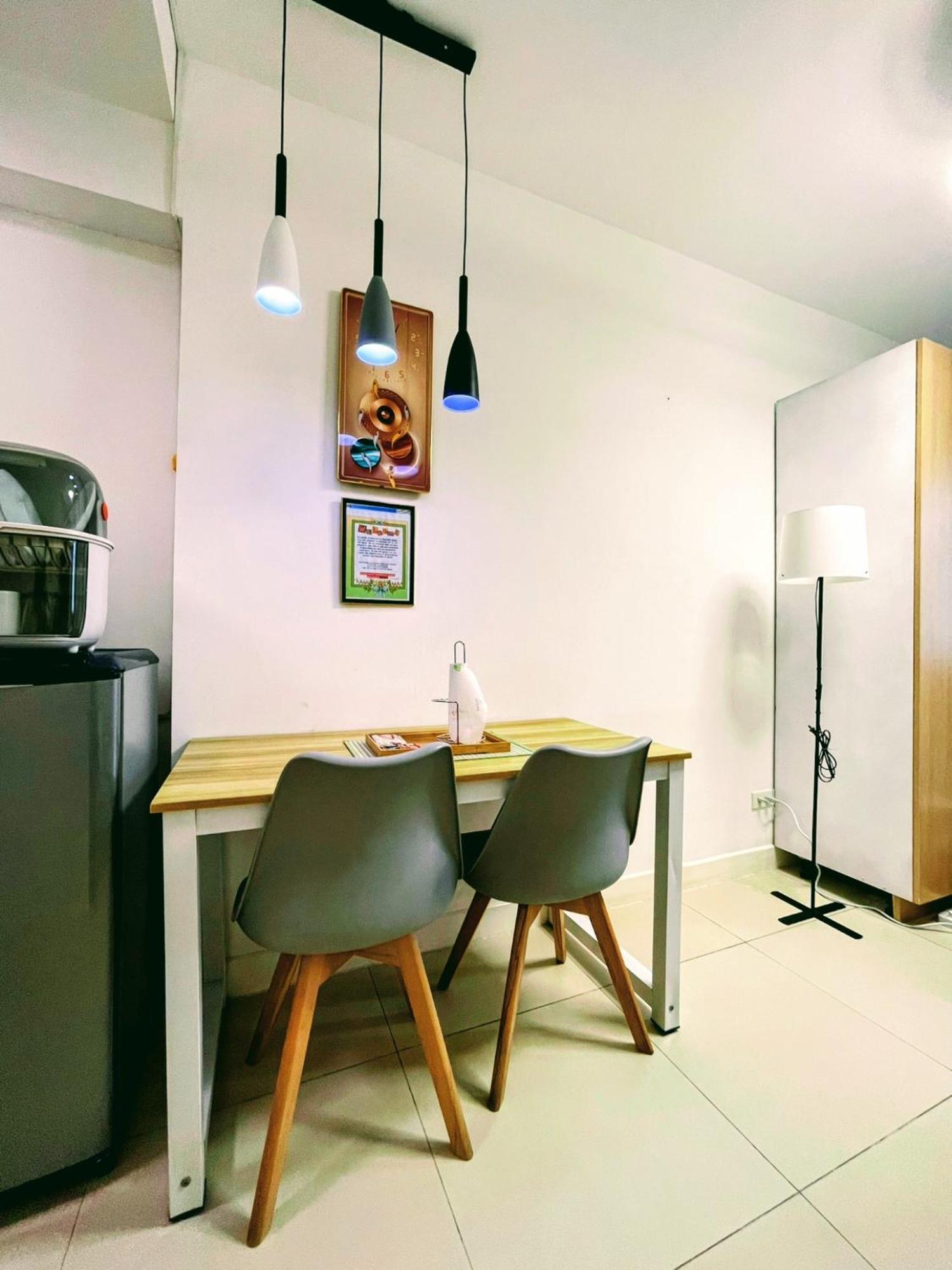Acellyne'S Suites At The Residences At Commonwealth By Century Quezon City Kamer foto
