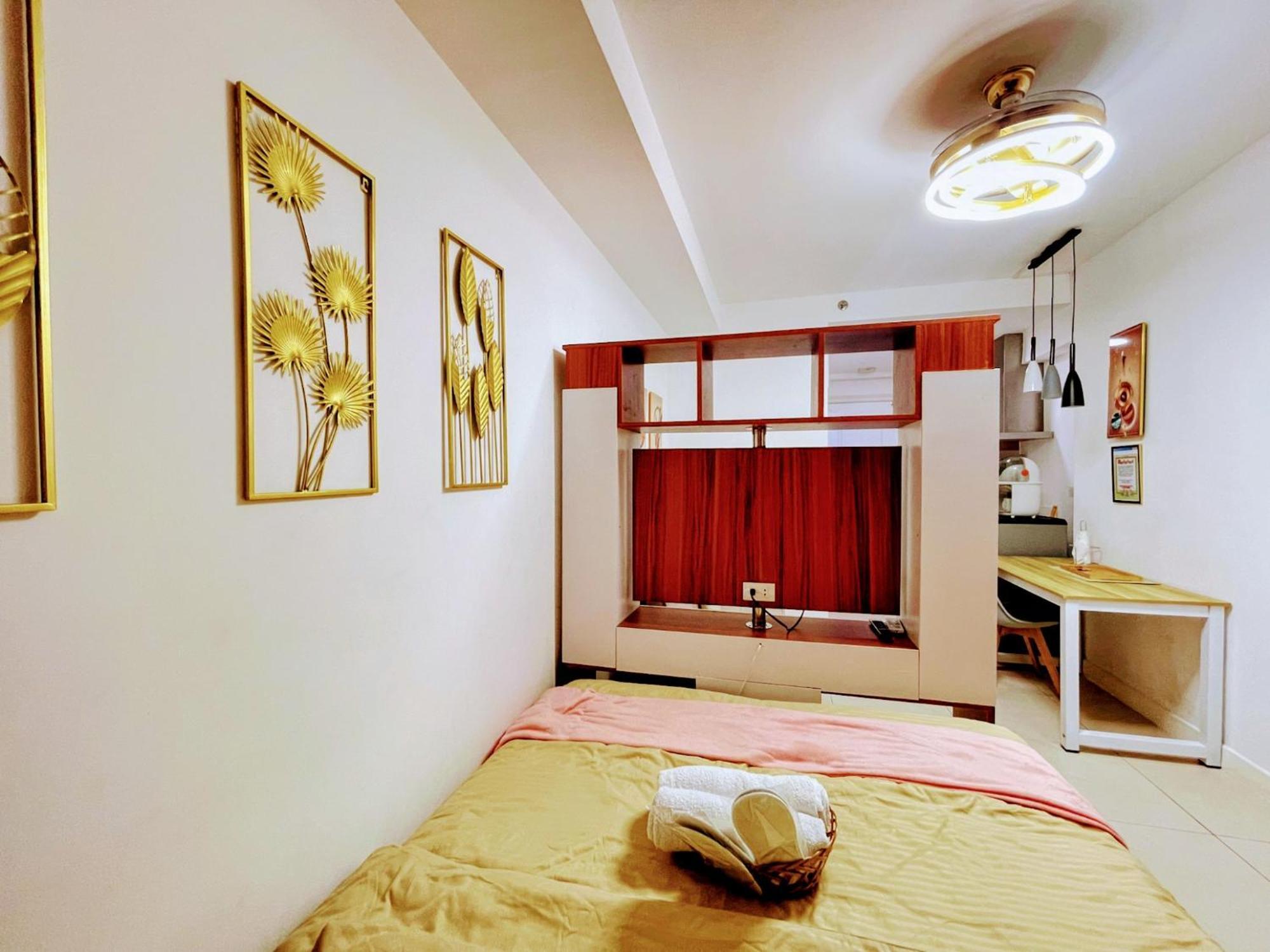 Acellyne'S Suites At The Residences At Commonwealth By Century Quezon City Kamer foto