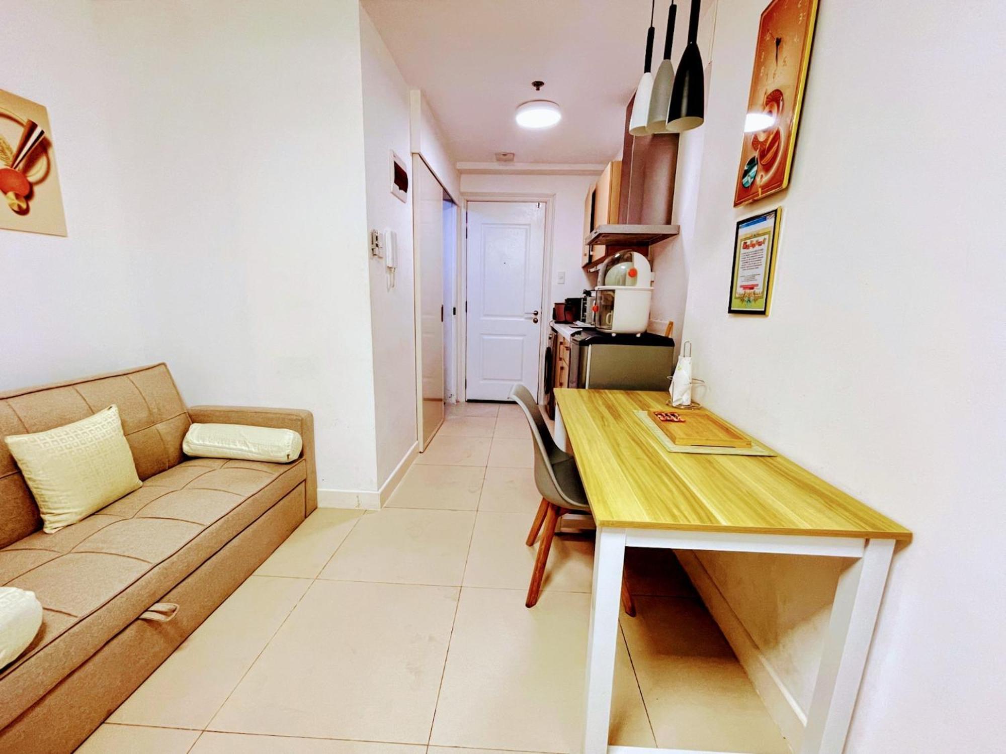 Acellyne'S Suites At The Residences At Commonwealth By Century Quezon City Kamer foto